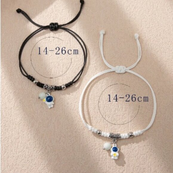 2 Pieces Couple Bracelet Glowing in Dark Astronaut Accessory - Picture 5 of 6